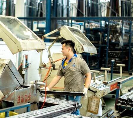 Aluminum alloy profile corner cutting